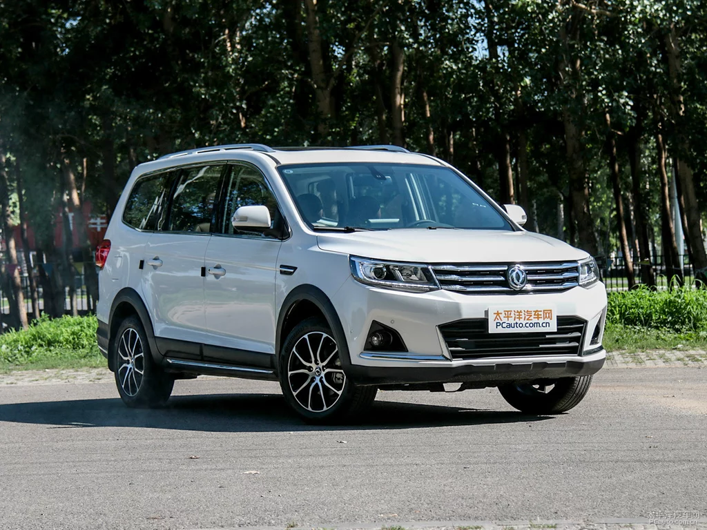实用(yòng)依旧是主打 试驾东风风行景逸X6 1.5T